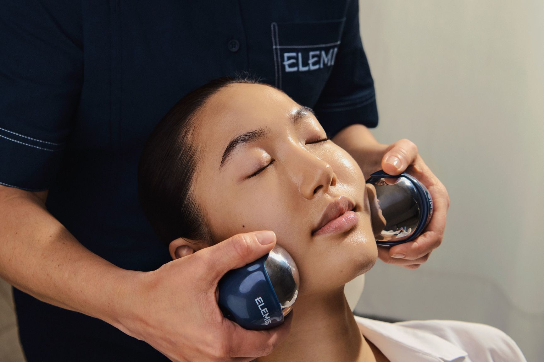 ELEMIS Refresh & Reset Experience