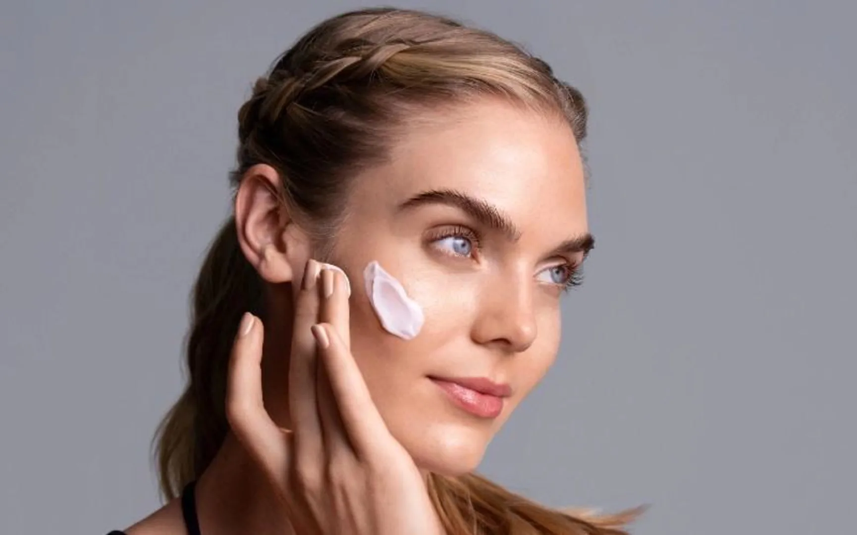 5 Skincare Resolutions To Keep This New Year