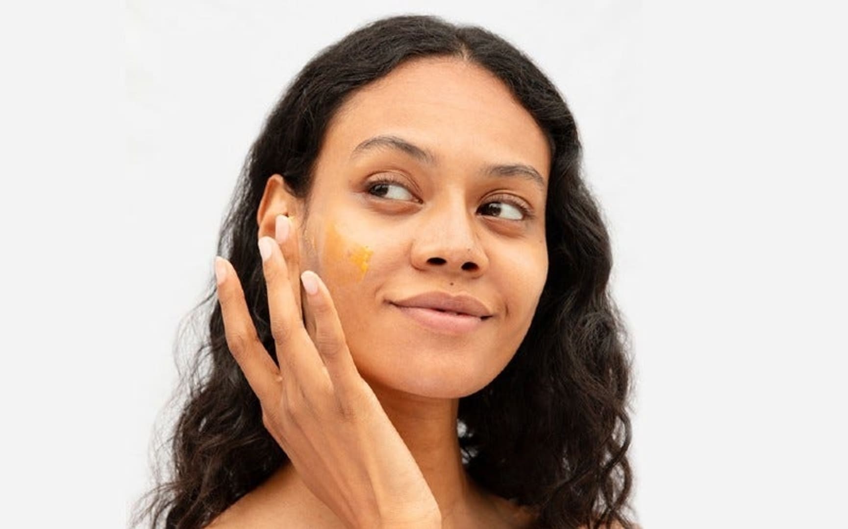 How to remove eye makeup in 4 simple steps