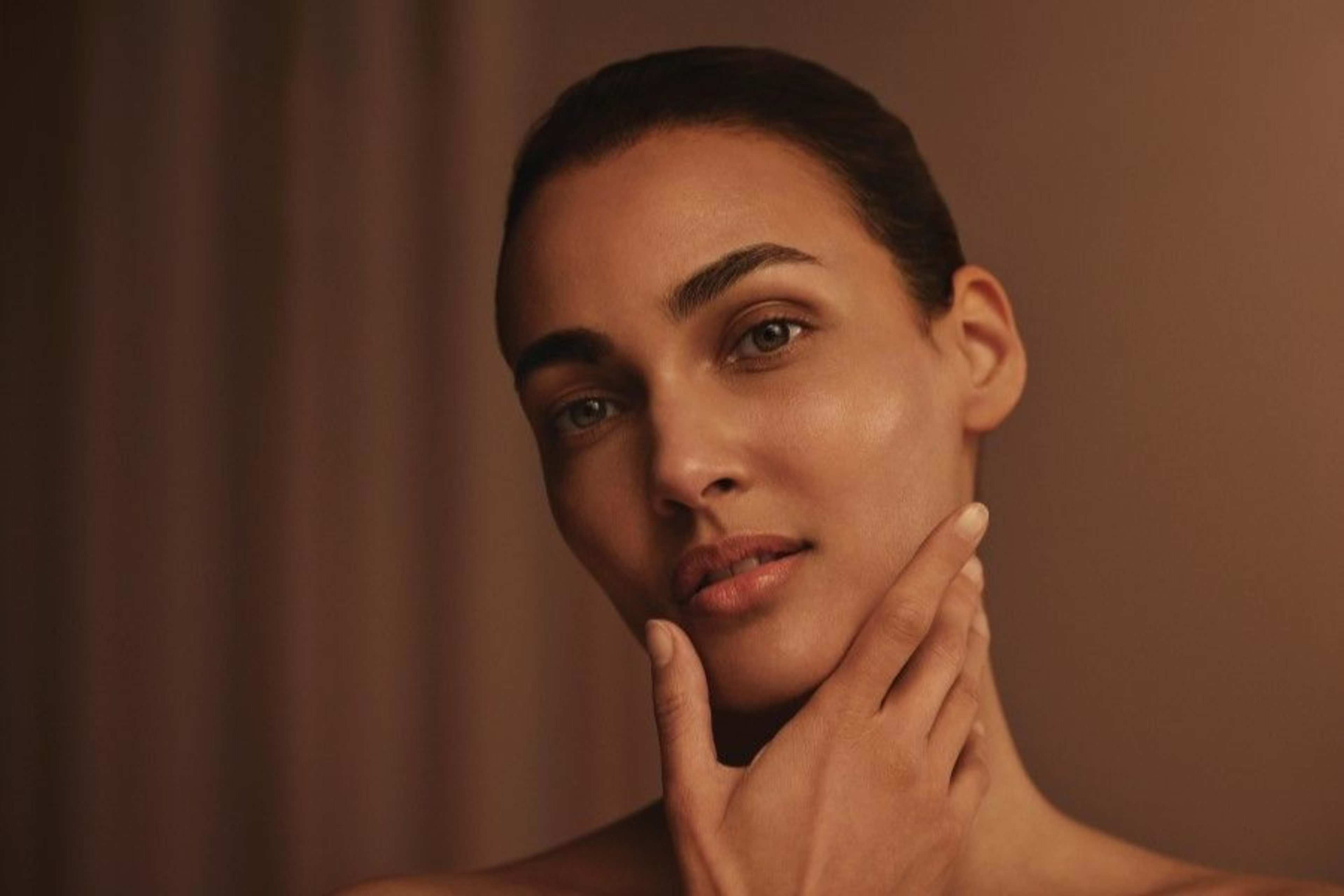 How To Relax and Unwind With an At-Home Face Massage